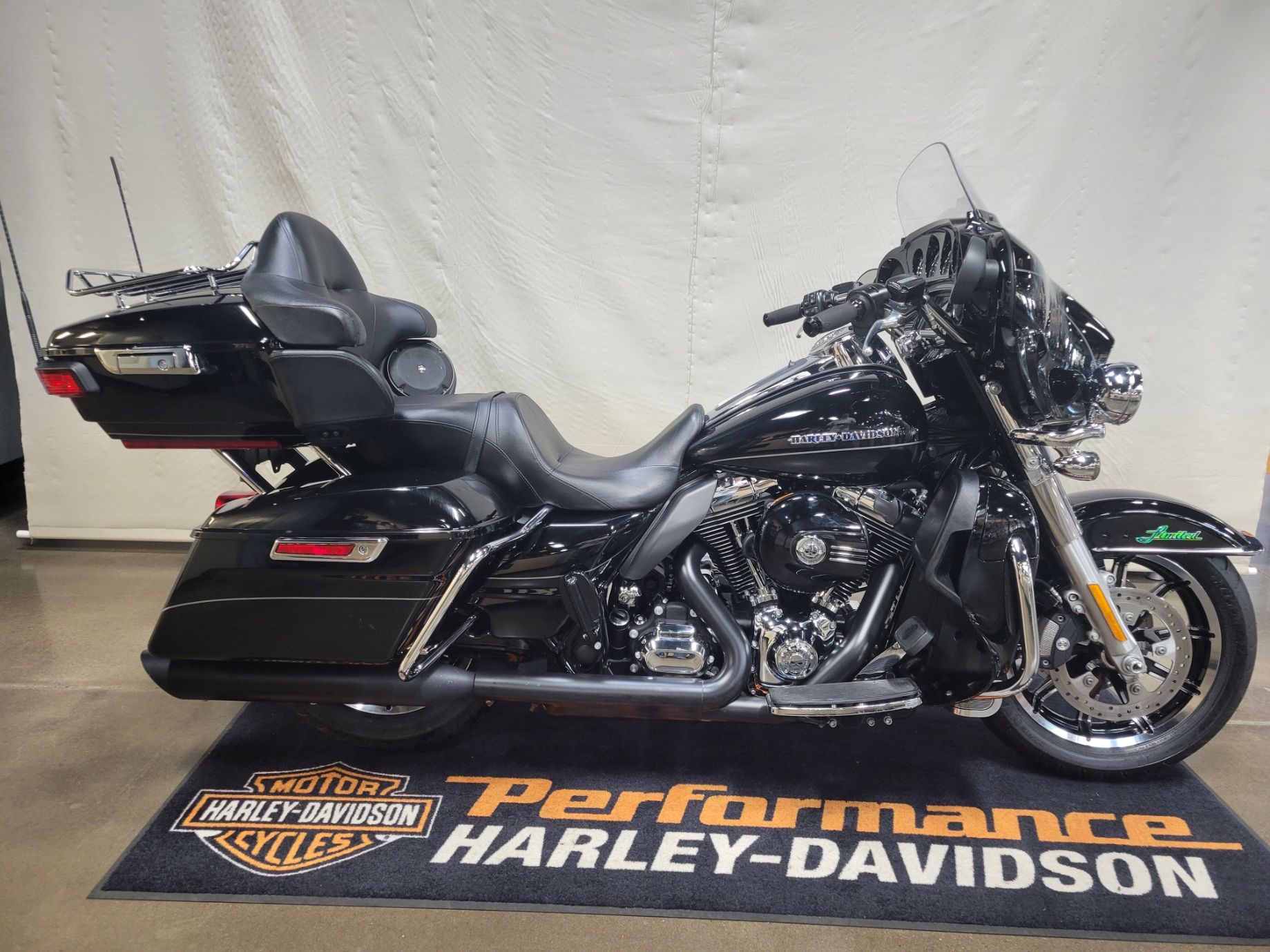 2015 Harley-Davidson Ultra Limited Low in Syracuse, New York - Photo 1