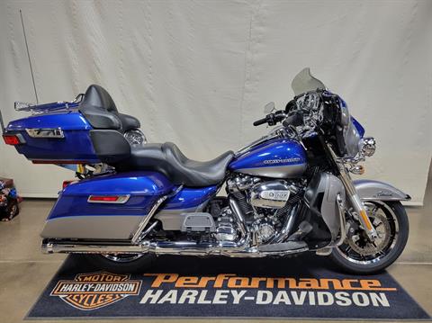 2017 Harley-Davidson Ultra Limited in Syracuse, New York - Photo 1