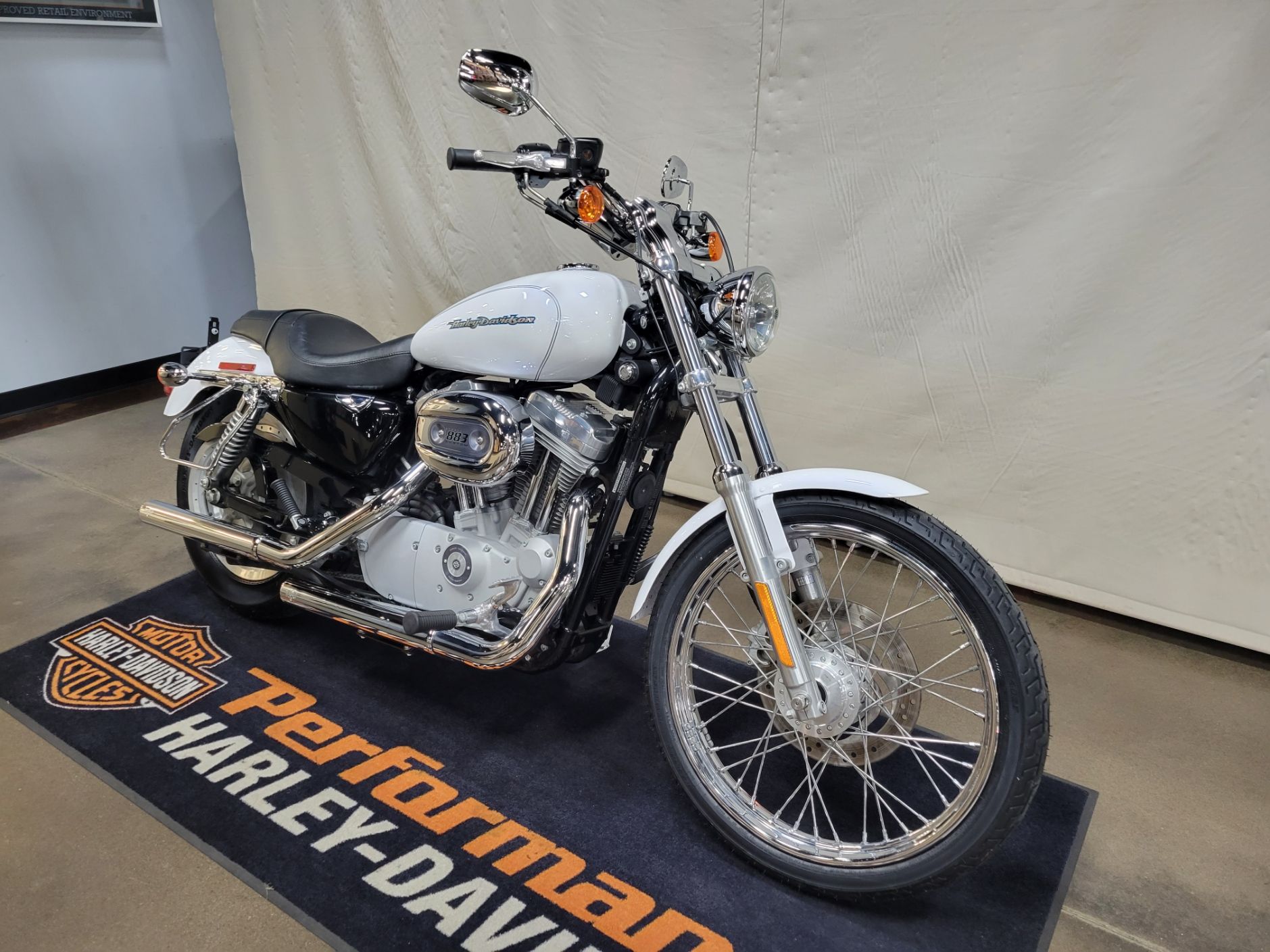 2006 Harley-Davidson Sportster® 883 Custom in Syracuse, New York - Photo 2