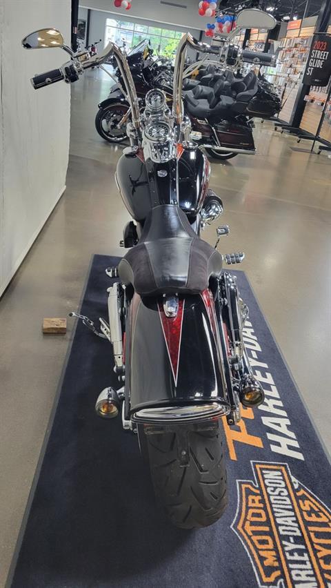 2009 Harley-Davidson CVO™ Dyna® Fat Bob® in Syracuse, New York - Photo 6