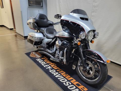 2015 Harley-Davidson Ultra Limited in Syracuse, New York - Photo 2