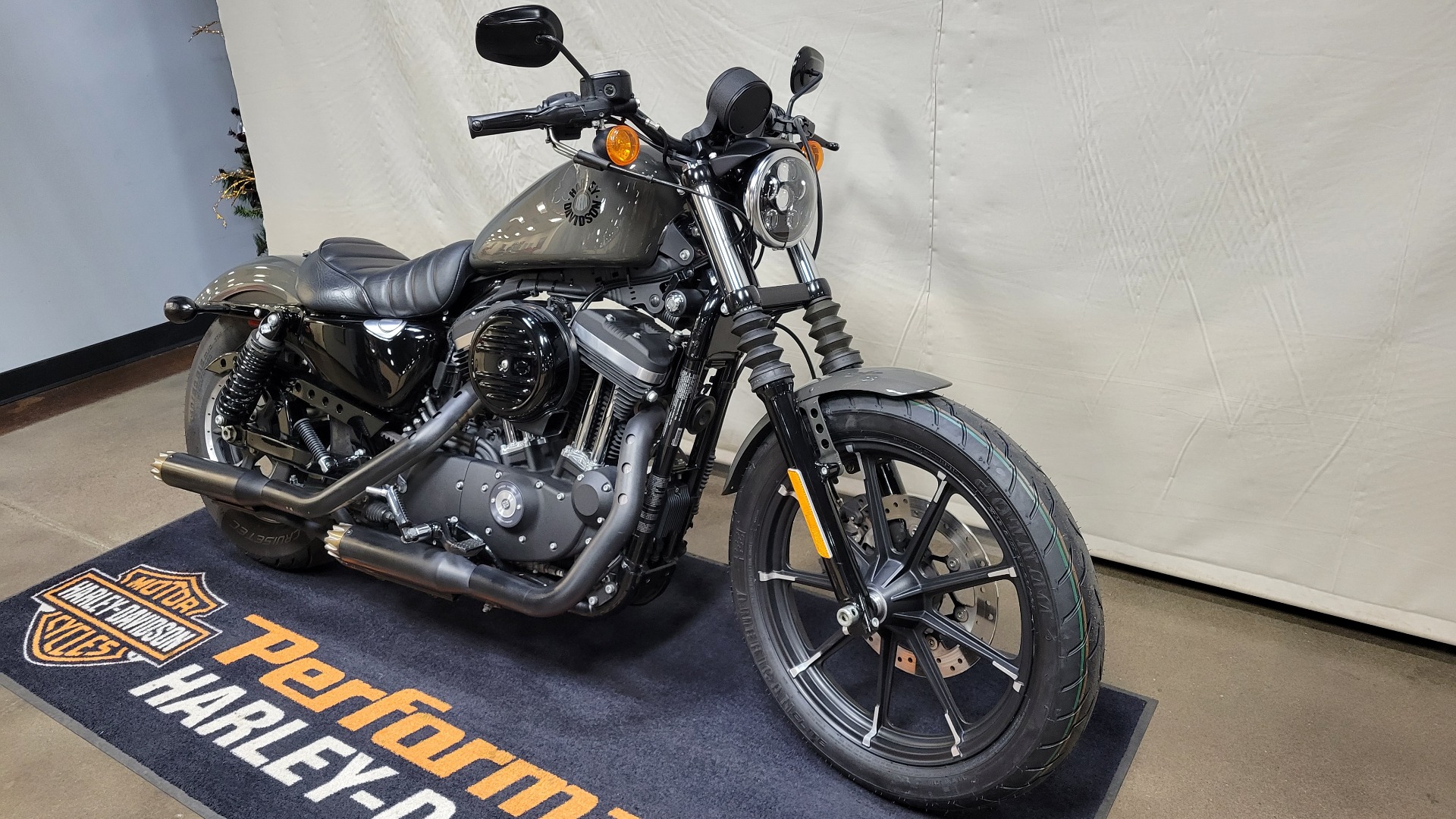 2019 Harley-Davidson Iron 883™ in Syracuse, New York - Photo 2