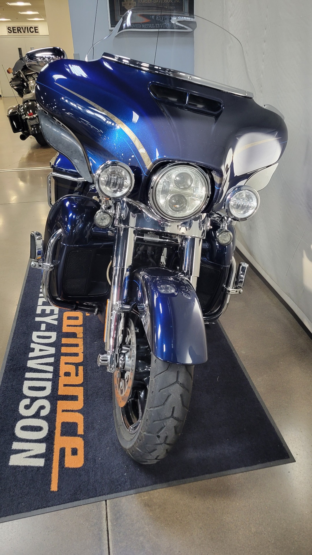 2018 Harley-Davidson 115th Anniversary CVO™ Limited in Syracuse, New York - Photo 2