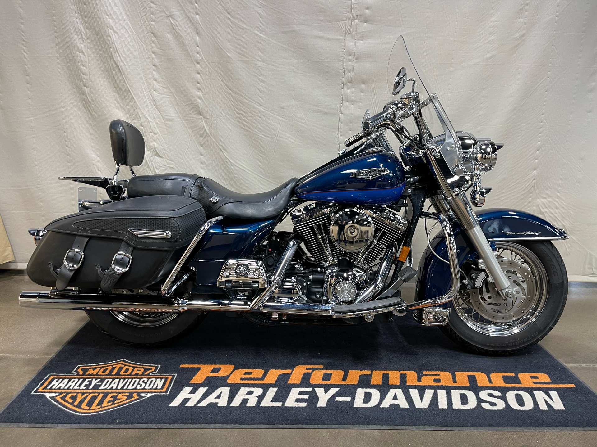 2004 Harley-Davidson FLHRCI Road King® Classic in Syracuse, New York - Photo 1