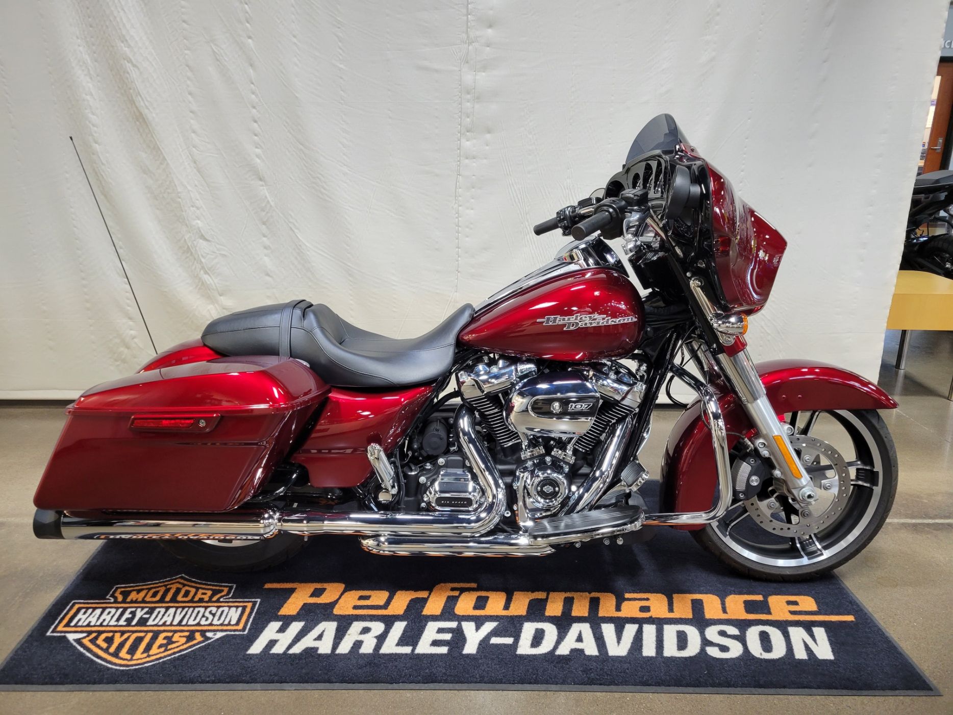 2017 Harley-Davidson Street Glide® Special in Syracuse, New York - Photo 1
