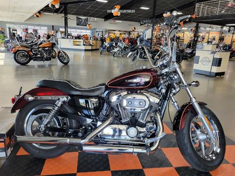 2015 Harley-Davidson 1200 Custom in Syracuse, New York - Photo 1
