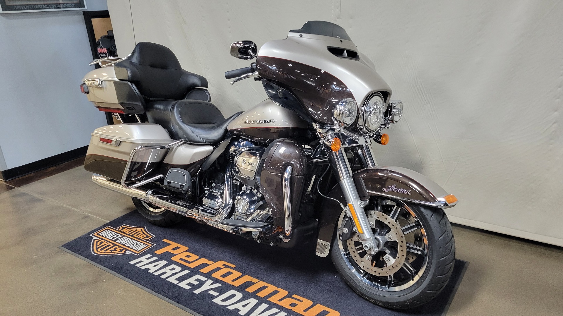 2018 Harley-Davidson Ultra Limited in Syracuse, New York - Photo 3