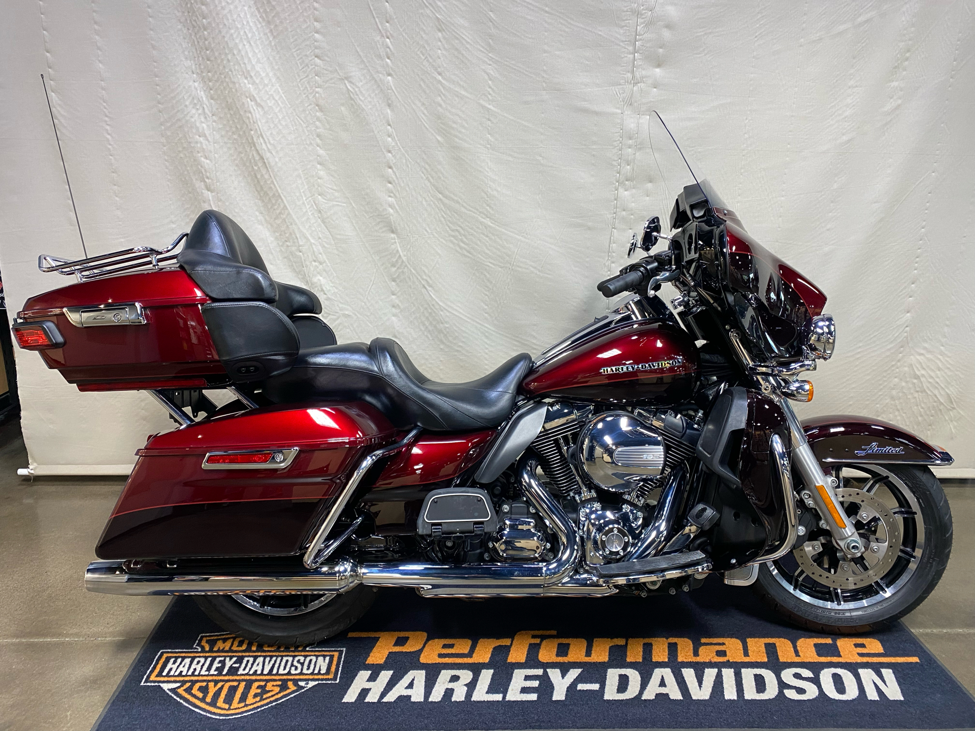 2015 Harley-Davidson Ultra Limited in Syracuse, New York - Photo 1