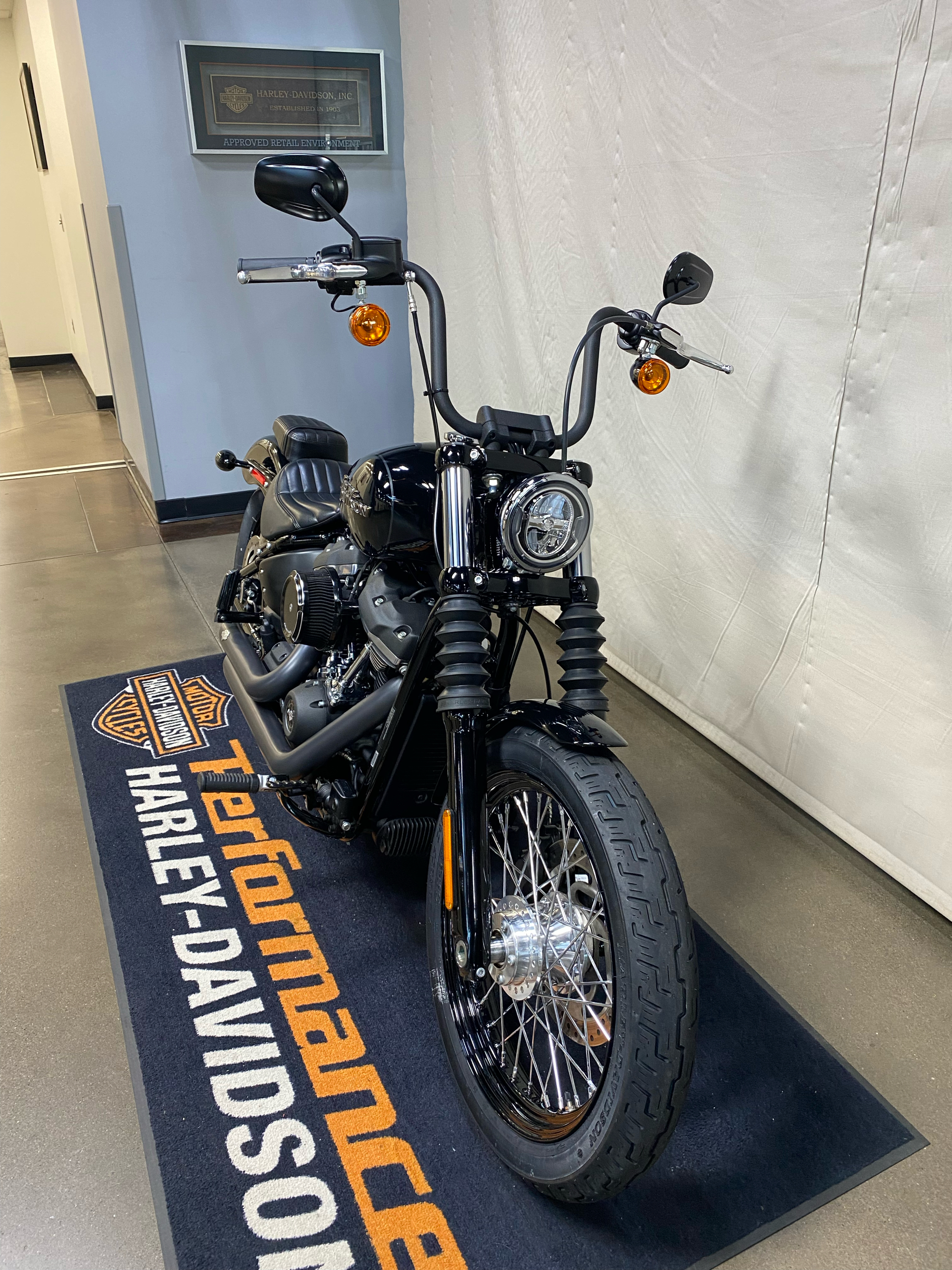 2019 Harley-Davidson Street Bob® in Syracuse, New York - Photo 2