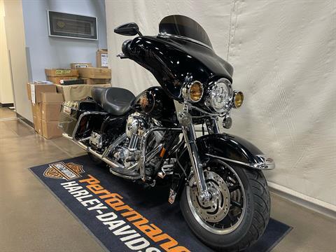 2001 Harley-Davidson FLHT Electra Glide® Standard in Syracuse, New York - Photo 2
