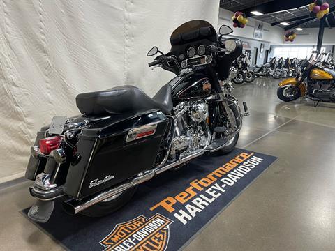 2001 Harley-Davidson FLHT Electra Glide® Standard in Syracuse, New York - Photo 3