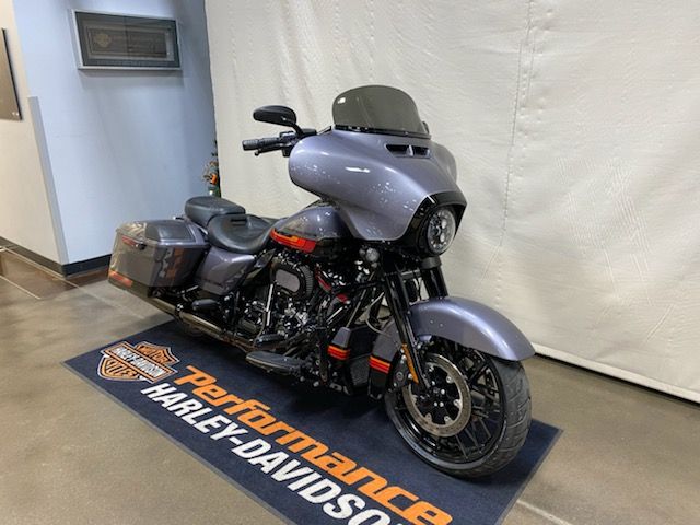 2020 Harley-Davidson CVO™ Street Glide® in Syracuse, New York - Photo 2