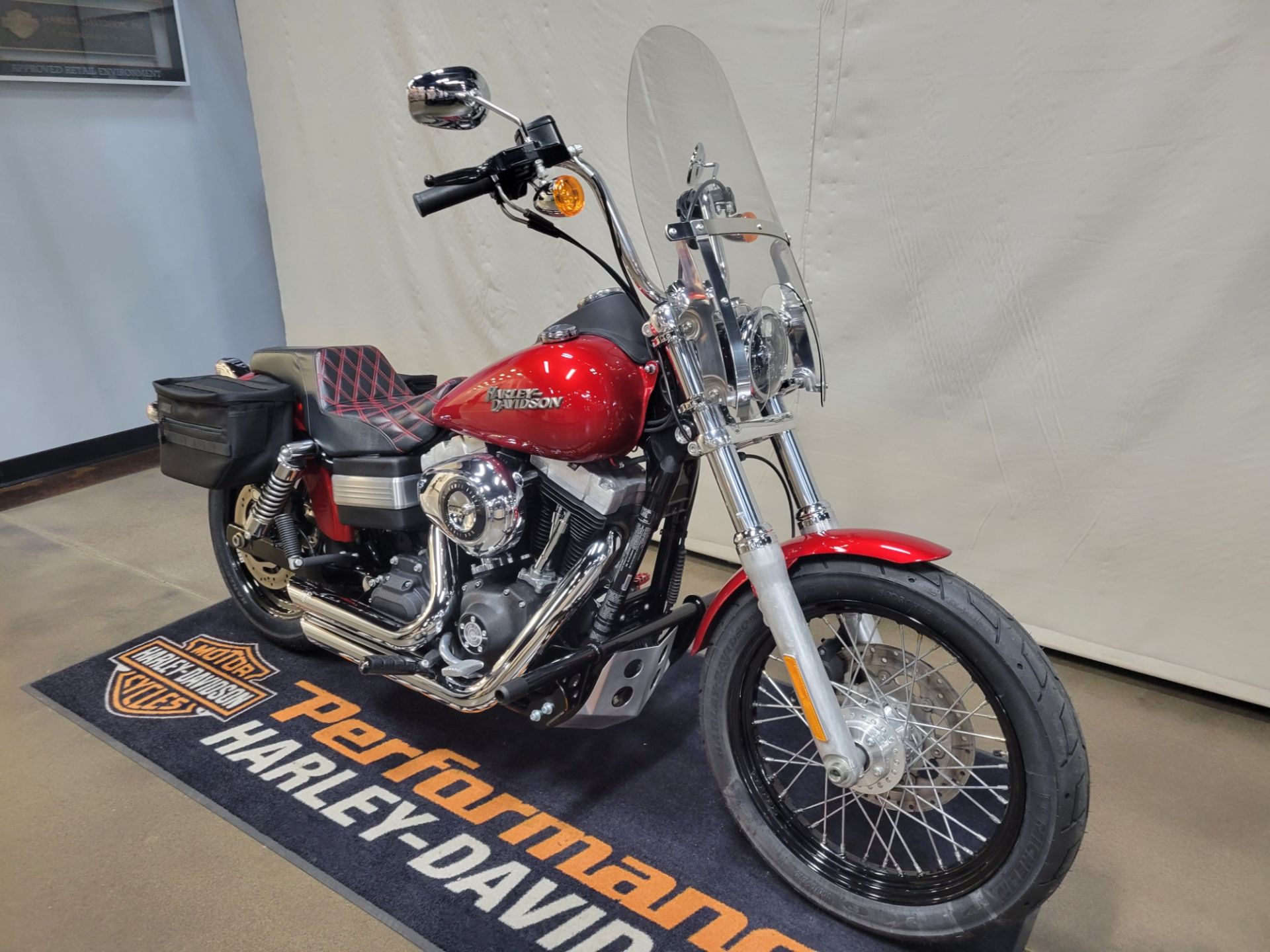2012 Harley-Davidson Dyna® Street Bob® in Syracuse, New York - Photo 2