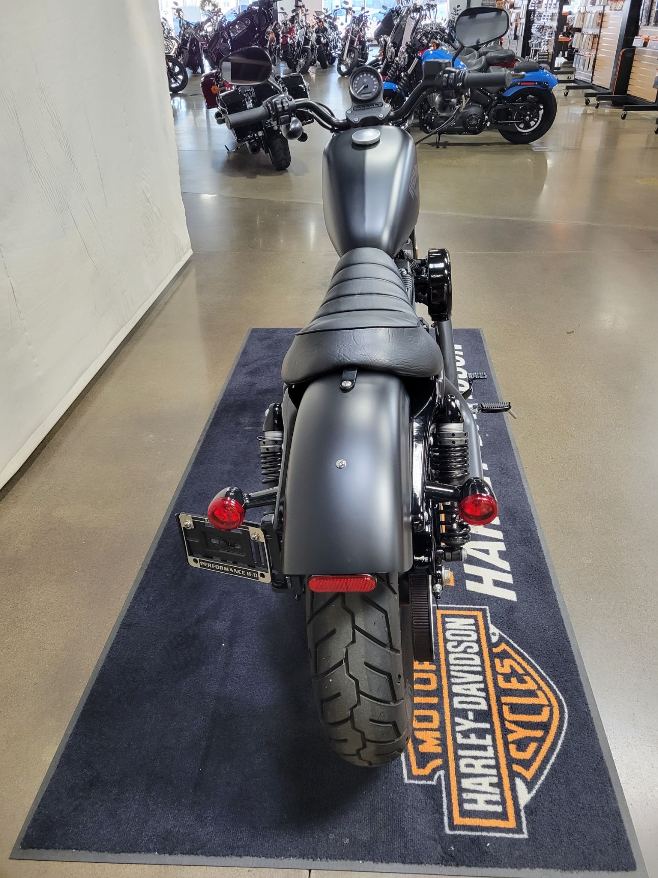2018 Harley-Davidson Iron 883™ in Syracuse, New York - Photo 4