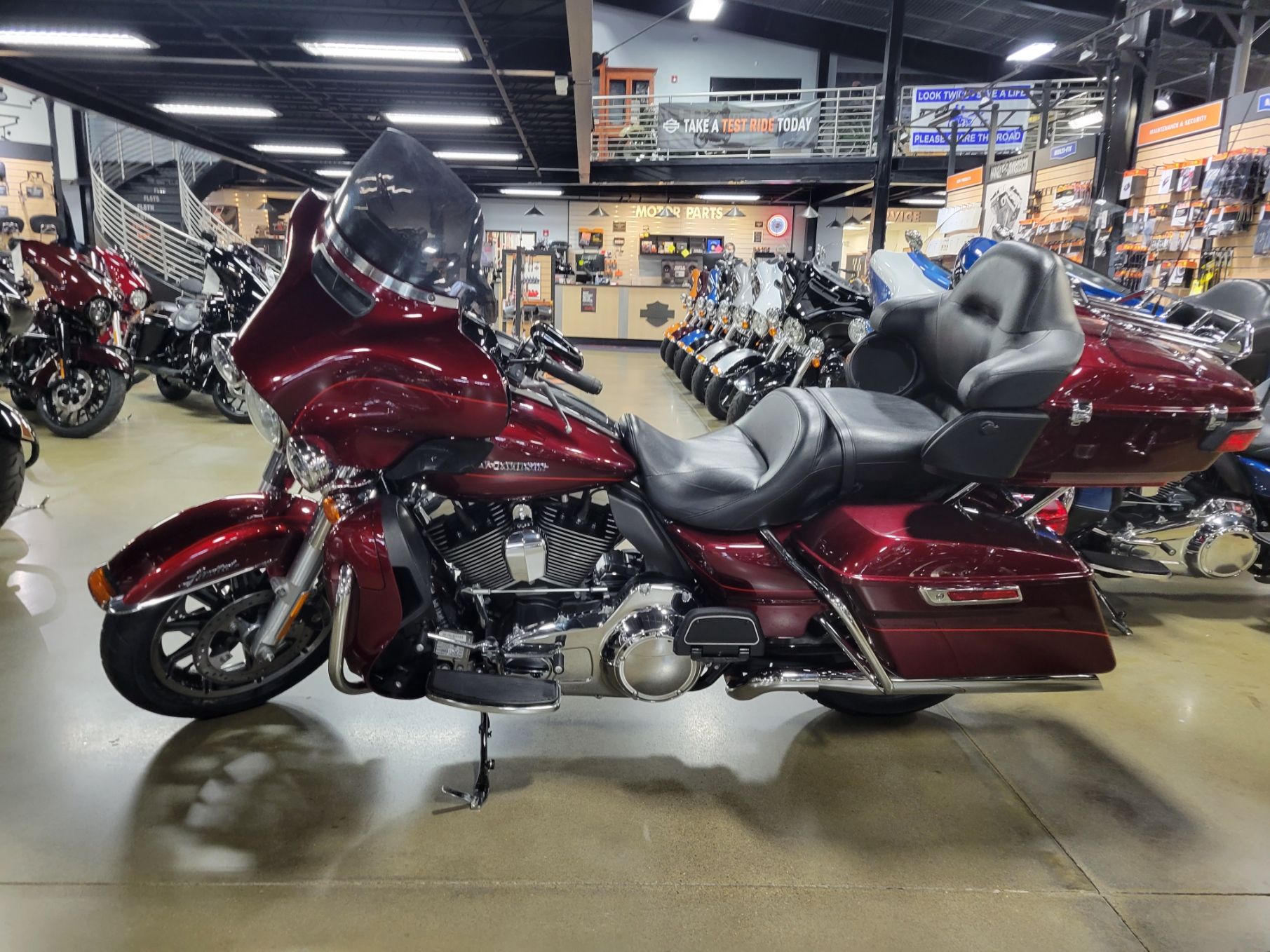 2016 Harley-Davidson Ultra Limited in Syracuse, New York - Photo 2