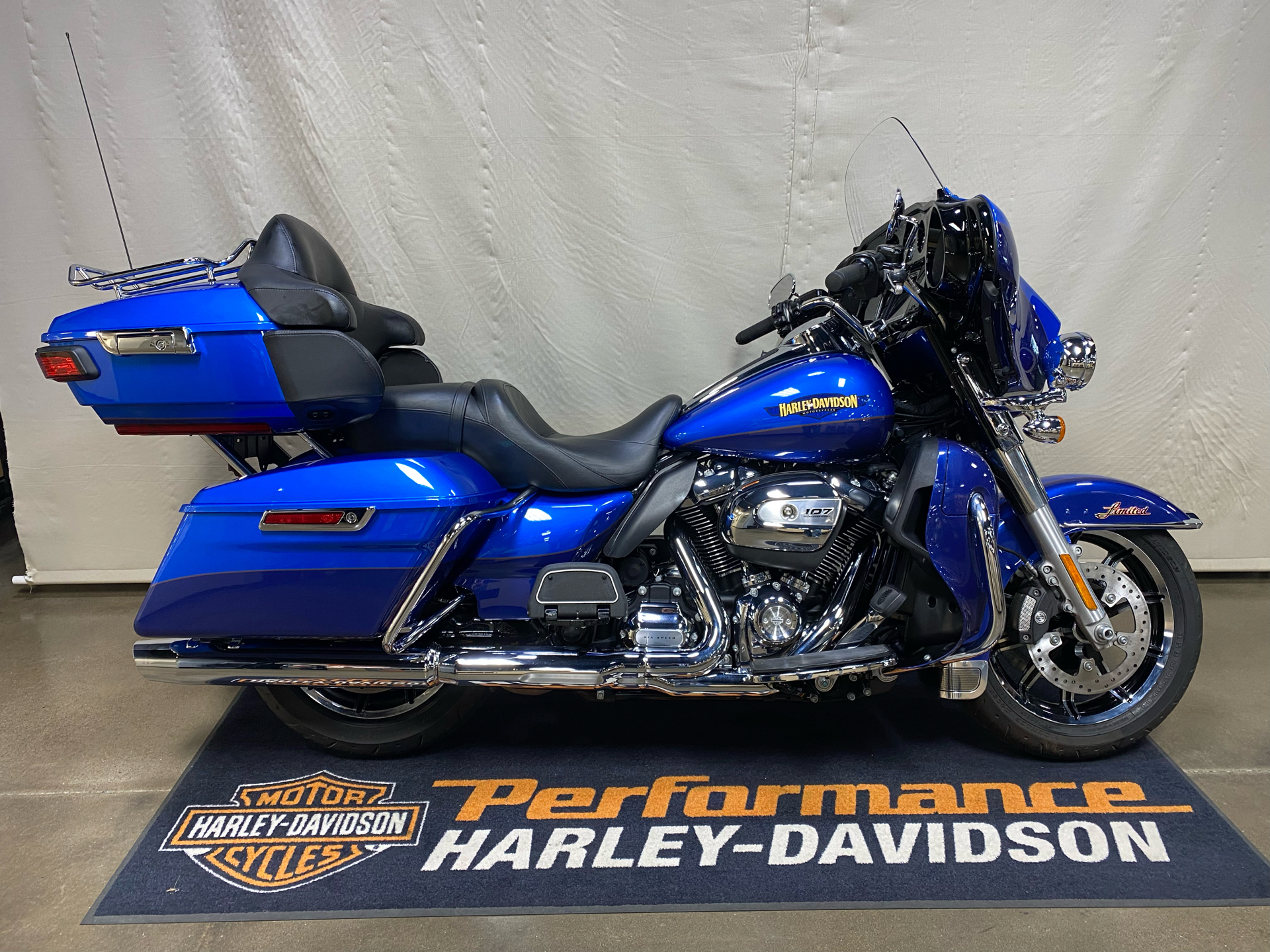 2017 Harley-Davidson Ultra Limited in Syracuse, New York - Photo 1