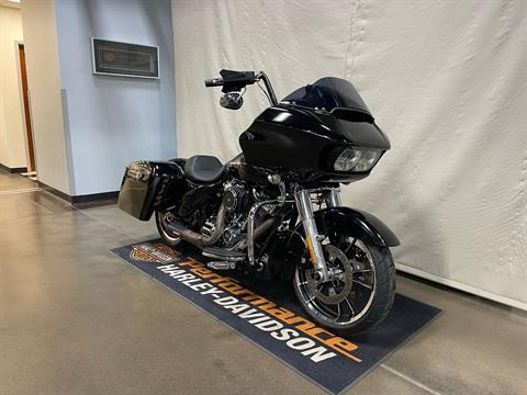 2020 Harley-Davidson Road Glide® in Syracuse, New York - Photo 2