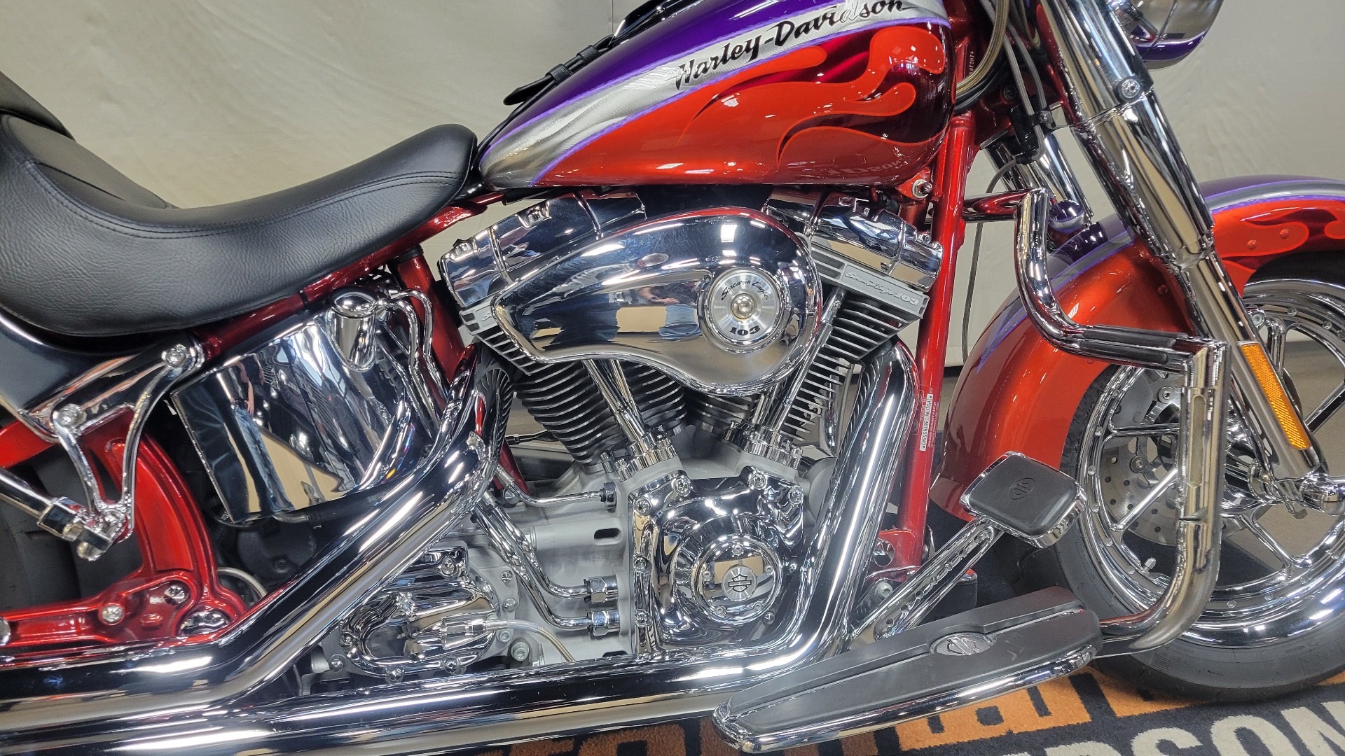 2006 Harley-Davidson CVO™ Screamin' Eagle® Fat Boy® in Syracuse, New York - Photo 4