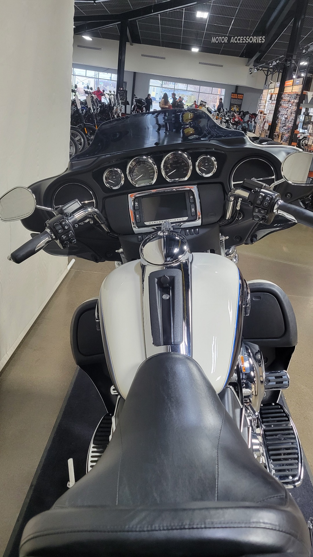 2014 Harley-Davidson Electra Glide® Ultra Classic® in Syracuse, New York - Photo 5