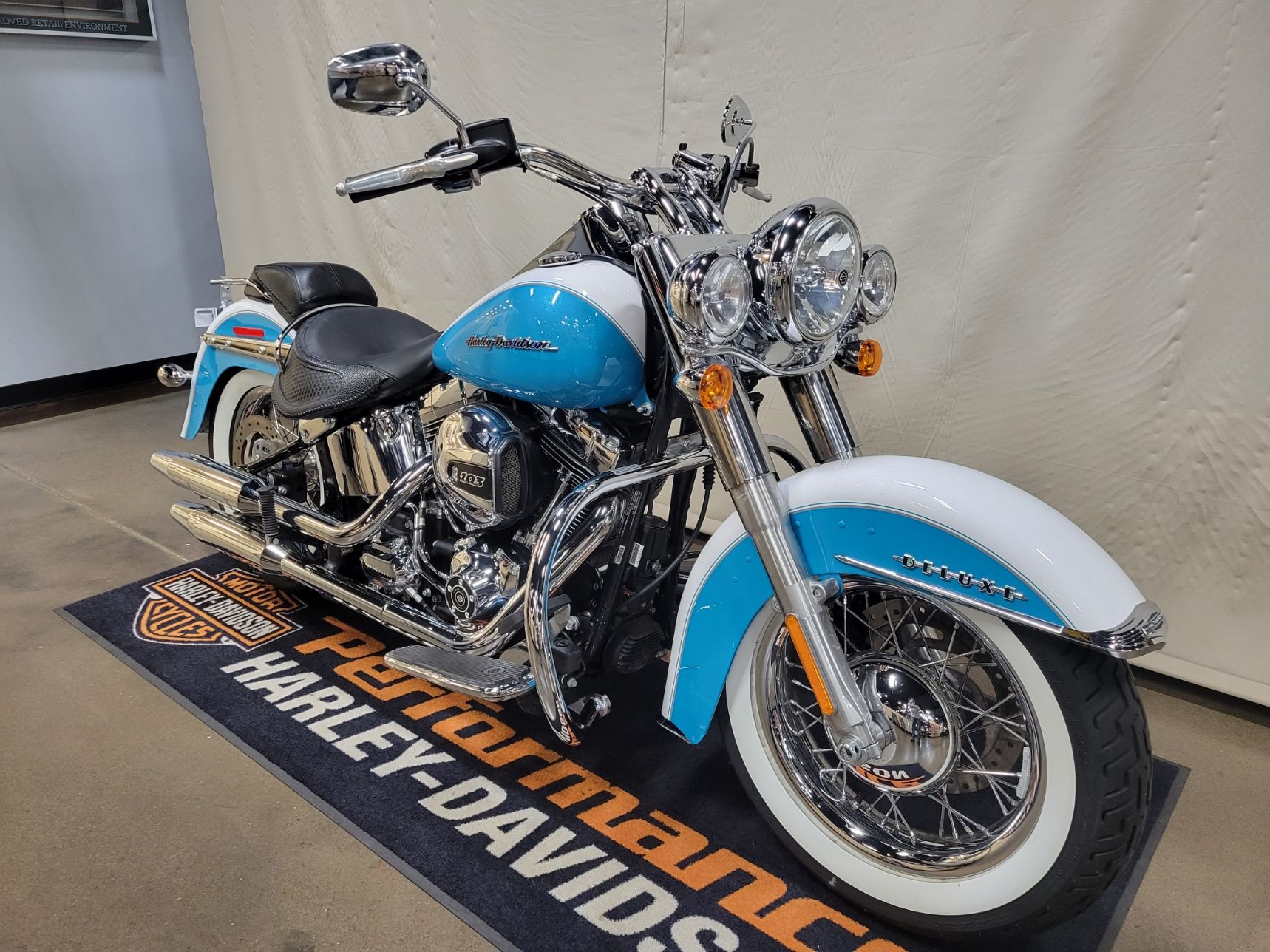 2017 Harley-Davidson Softail® Deluxe in Syracuse, New York - Photo 2