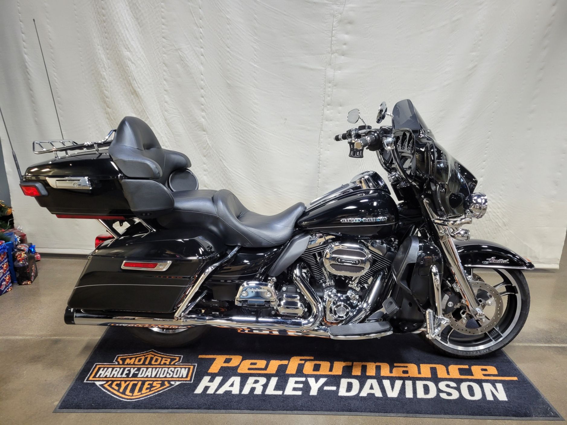 2014 Harley-Davidson Ultra Limited in Syracuse, New York - Photo 1