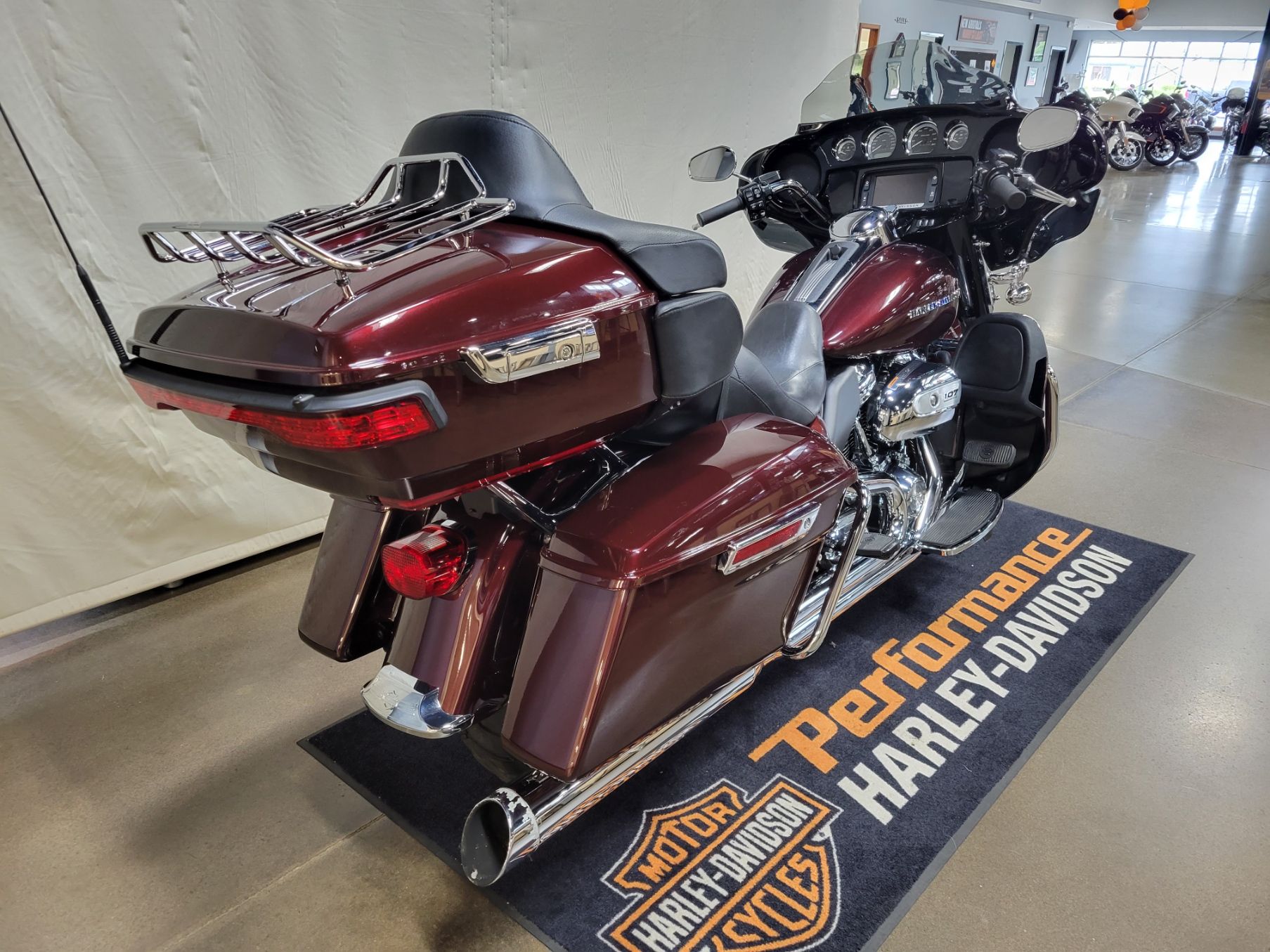 2018 Harley-Davidson Ultra Limited Low in Syracuse, New York - Photo 3