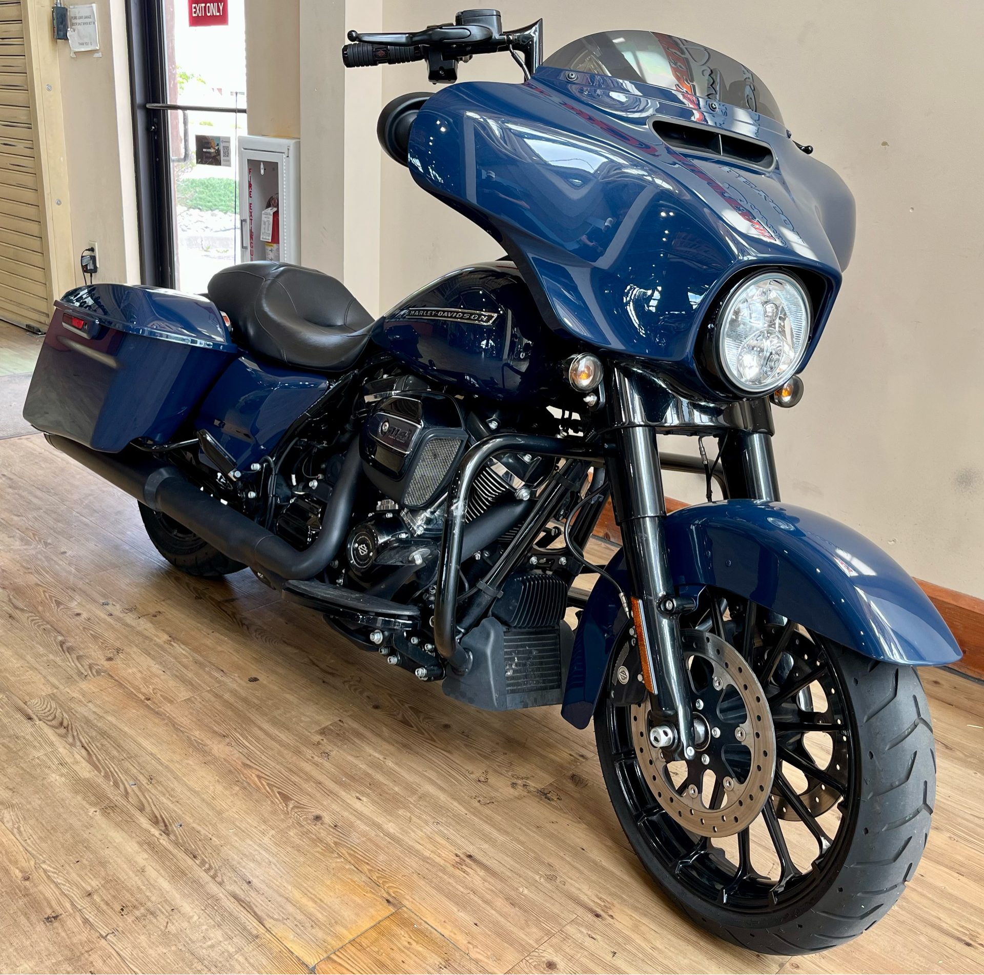 2019 Harley-Davidson Street Glide® Special in Loveland, Colorado - Photo 2