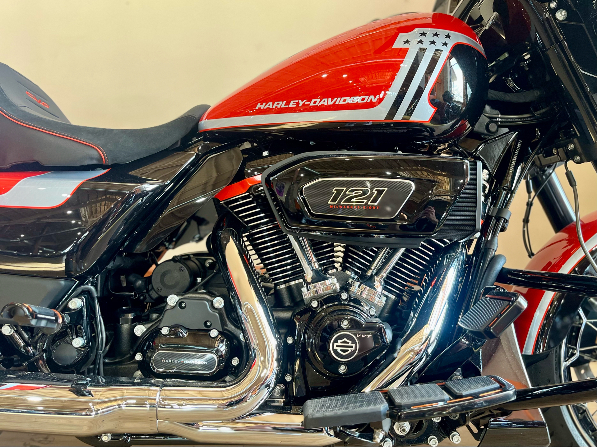 2024 Harley-Davidson CVO™ Street Glide® in Loveland, Colorado - Photo 8