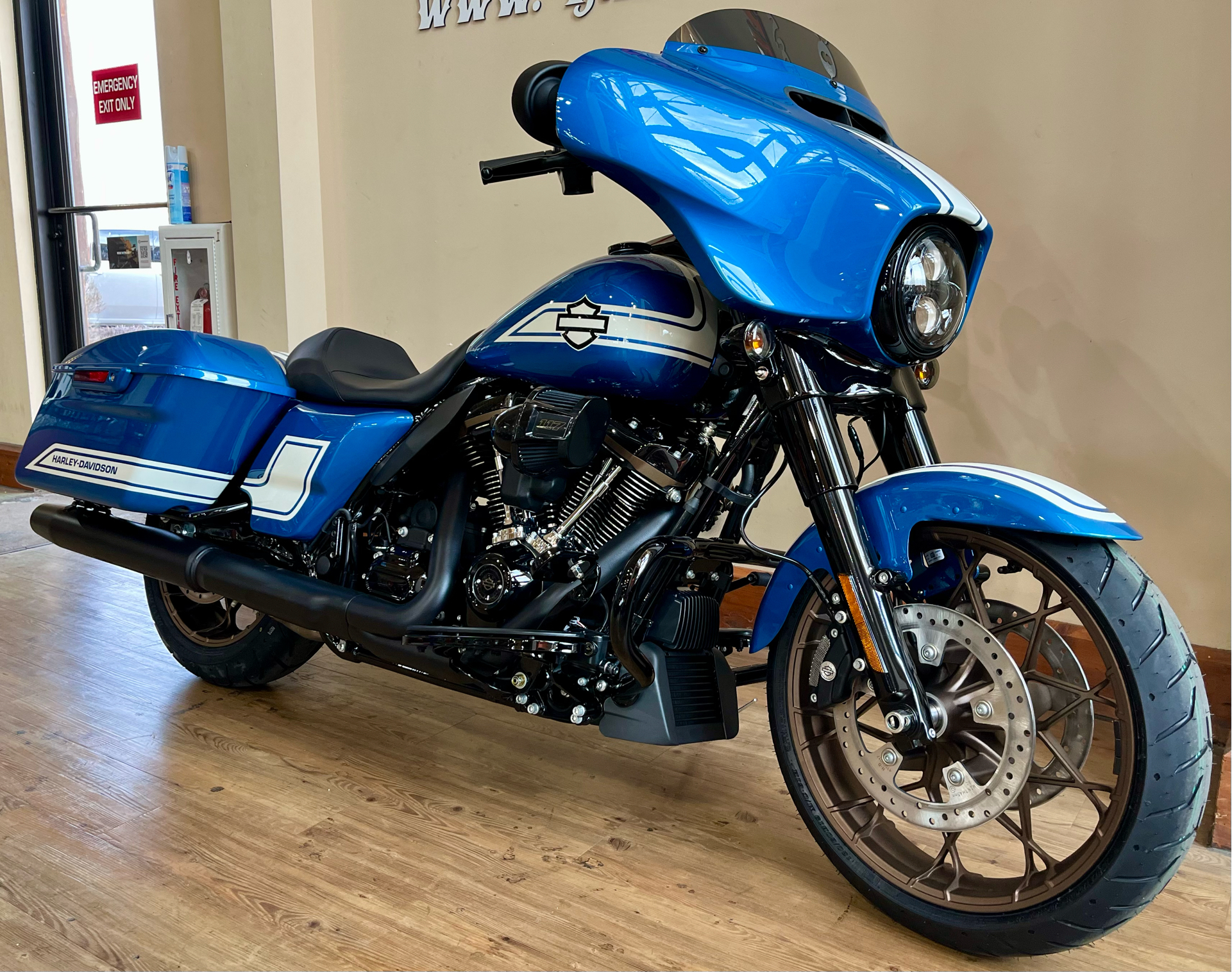 2023 Harley-Davidson Street Glide® ST in Loveland, Colorado - Photo 2
