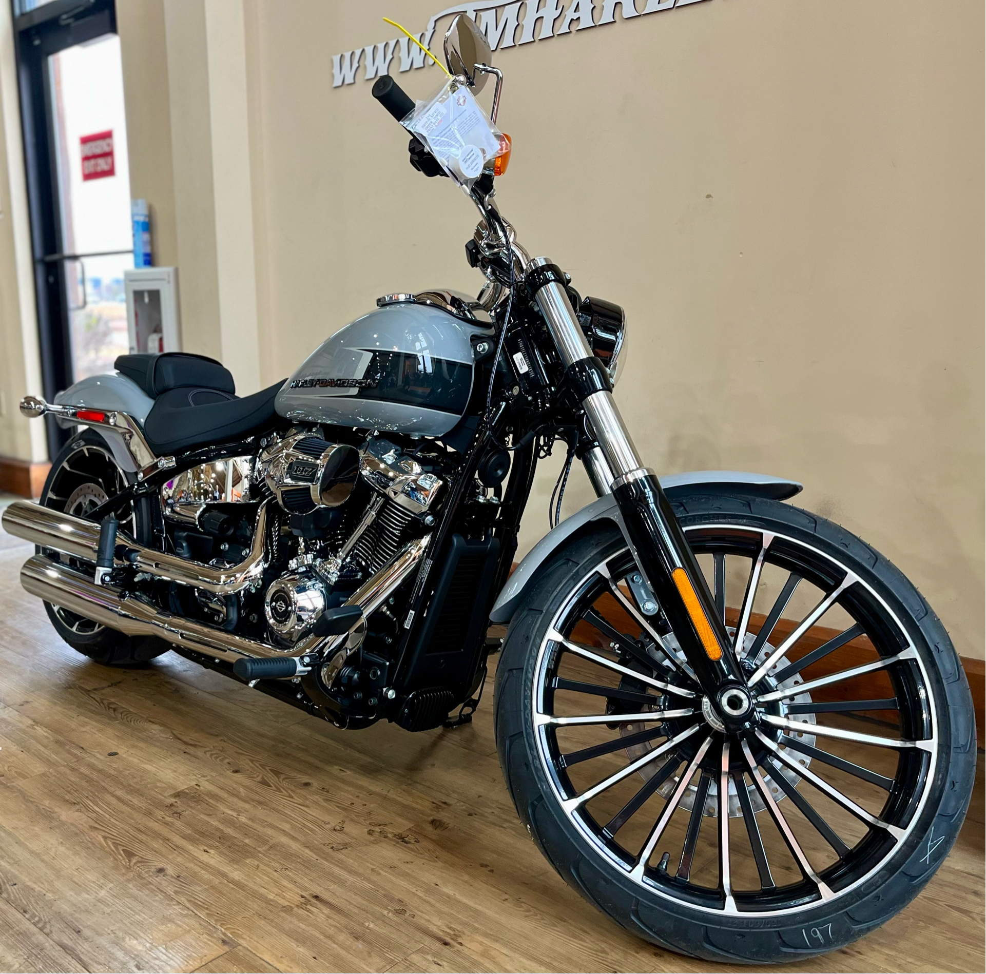 2024 Harley-Davidson Breakout® in Loveland, Colorado - Photo 2