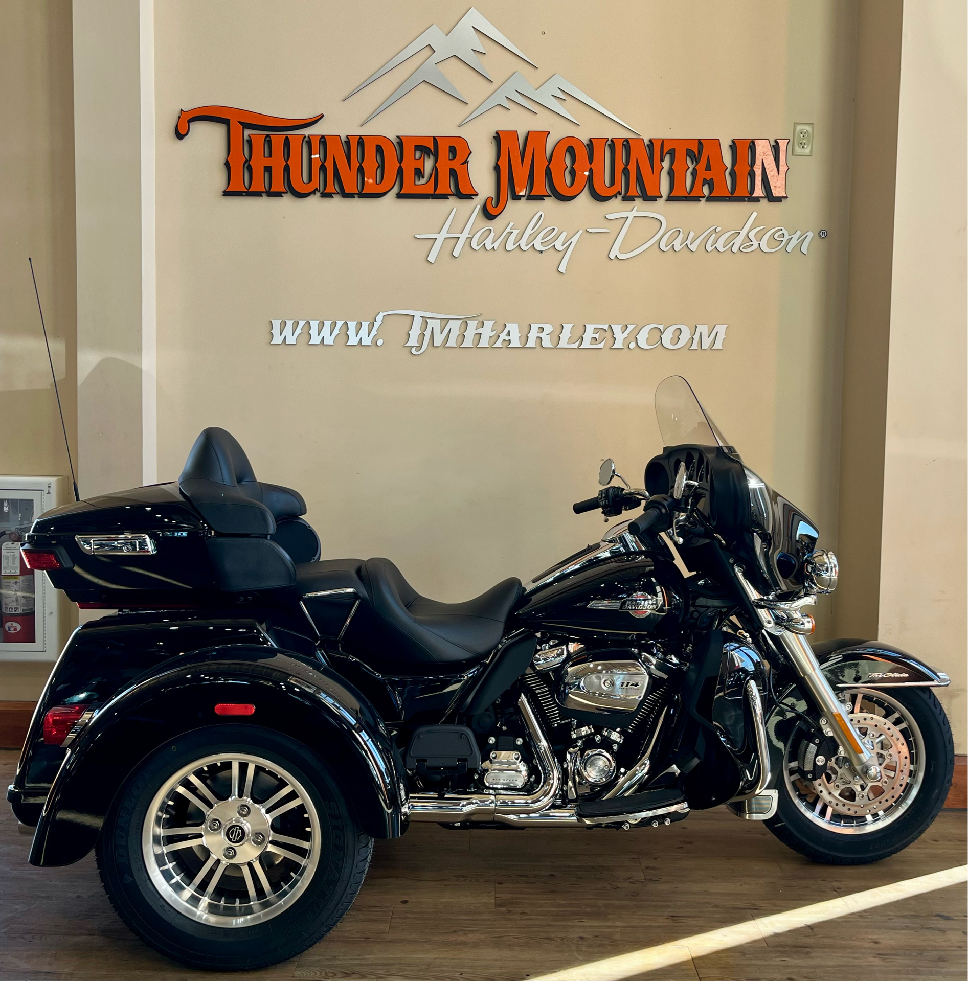 2024 Harley-Davidson Tri Glide® Ultra in Loveland, Colorado - Photo 1