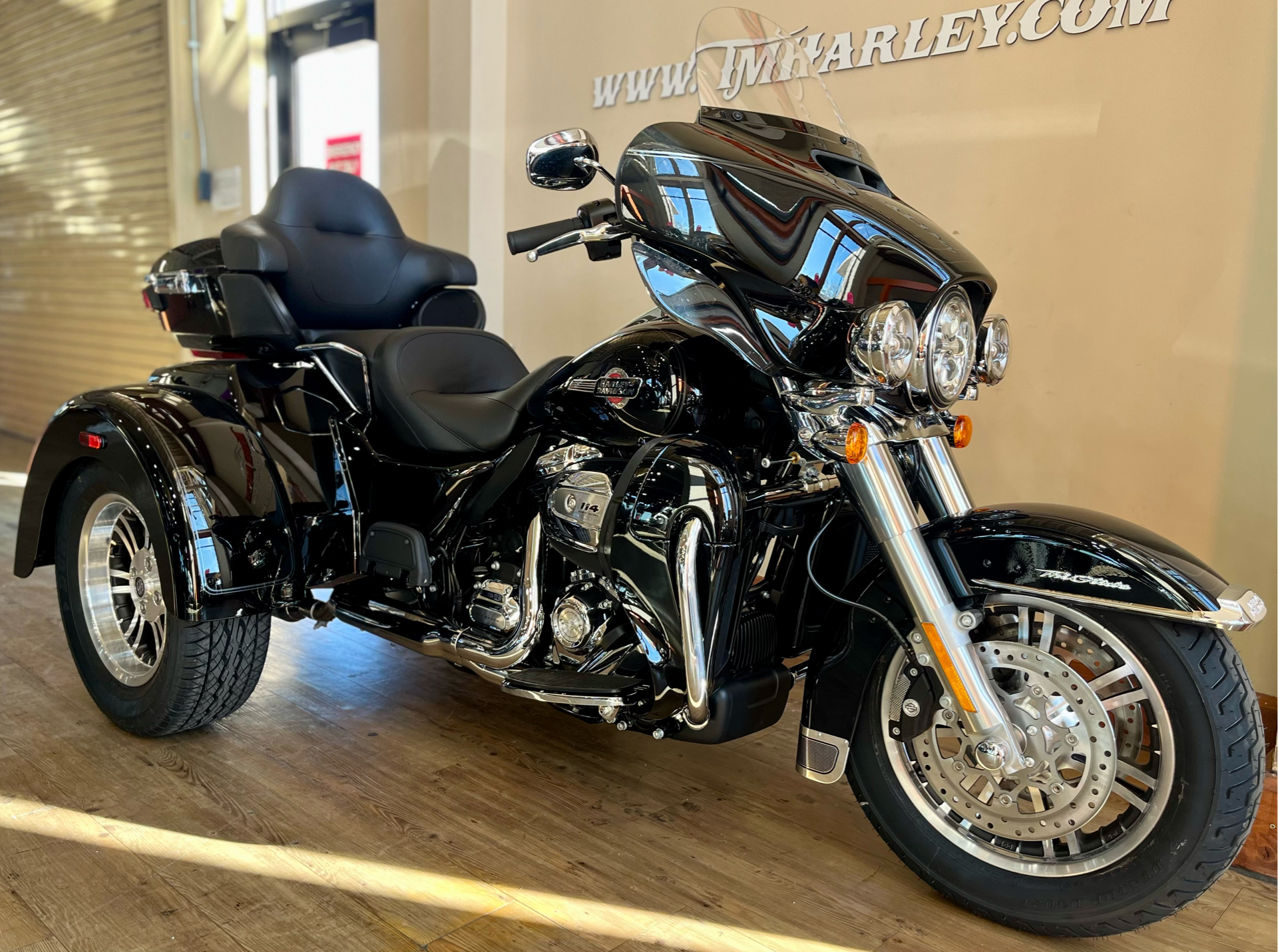 2024 Harley-Davidson Tri Glide® Ultra in Loveland, Colorado - Photo 2