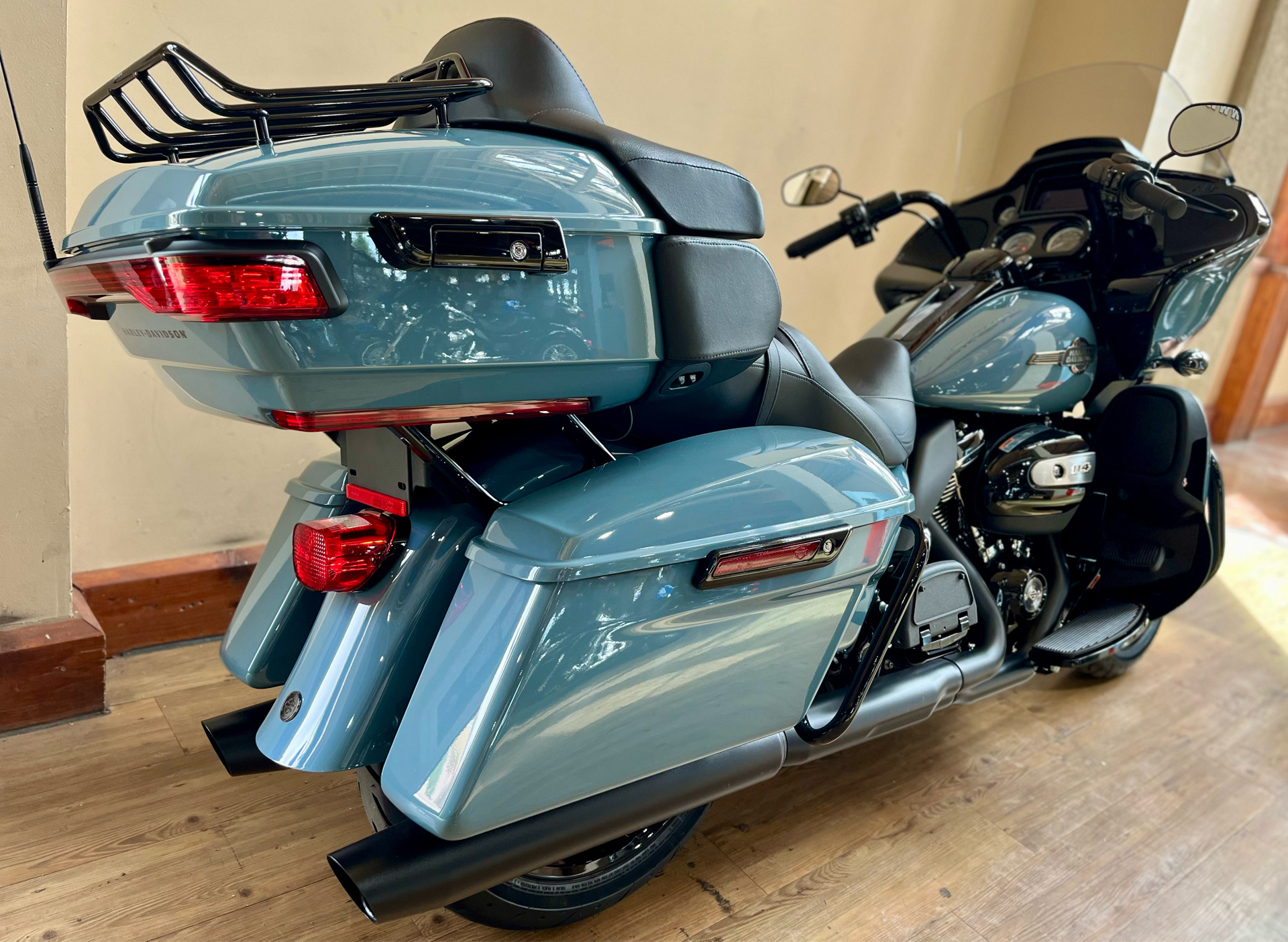 2024 Harley-Davidson Road Glide® Limited in Loveland, Colorado - Photo 3