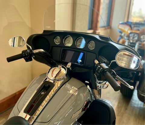 2024 Harley-Davidson Tri Glide® Ultra in Loveland, Colorado - Photo 12