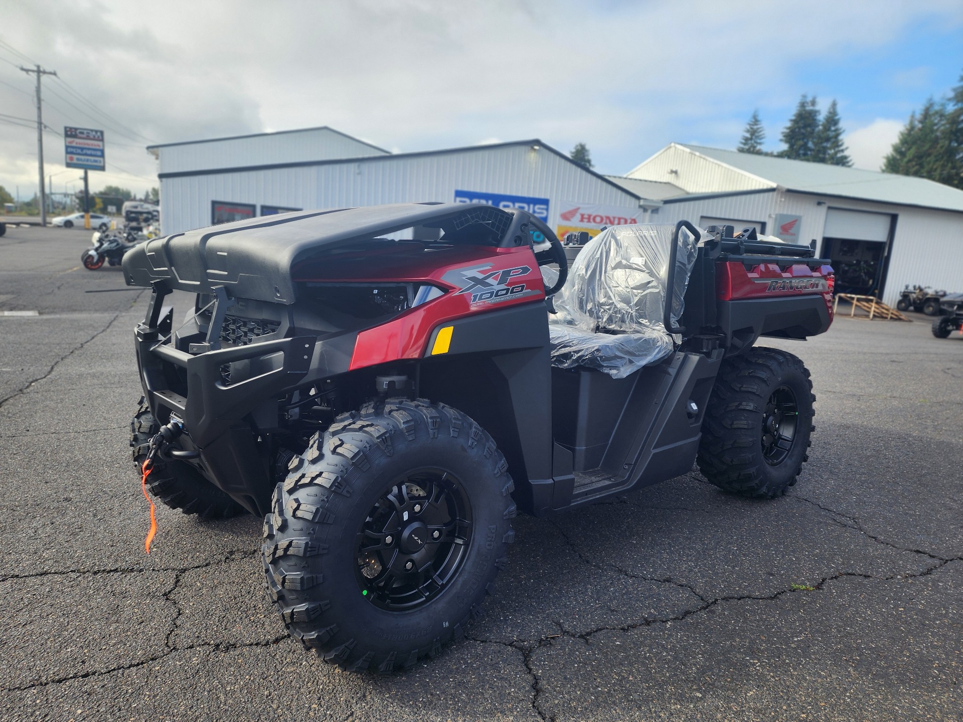 2025 Polaris Ranger XP 1000 Premium in Saint Helens, Oregon - Photo 2