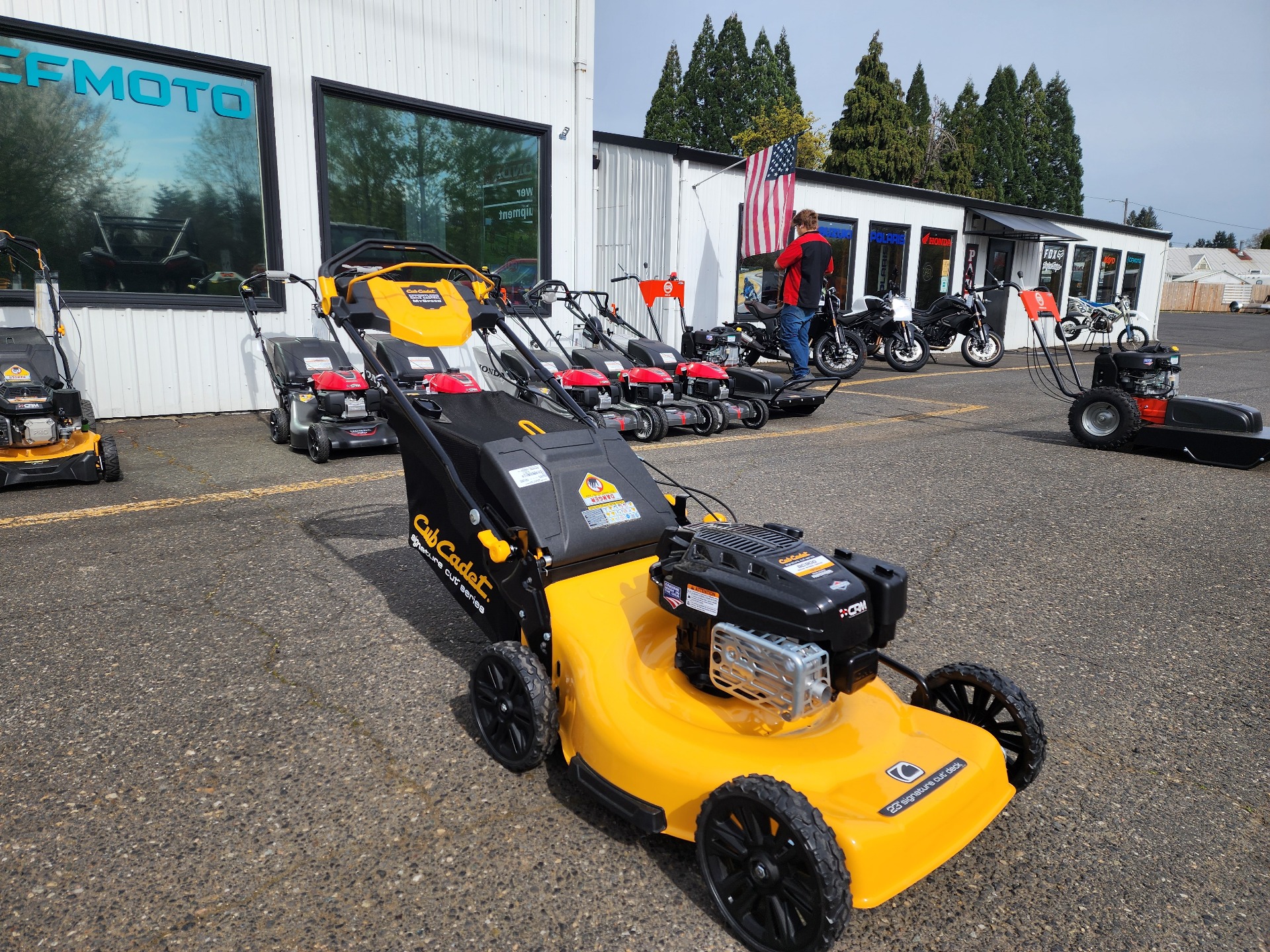 Cub Cadet SC900 23 in. Briggs & Stratton 190 cc in Saint Helens, Oregon - Photo 4