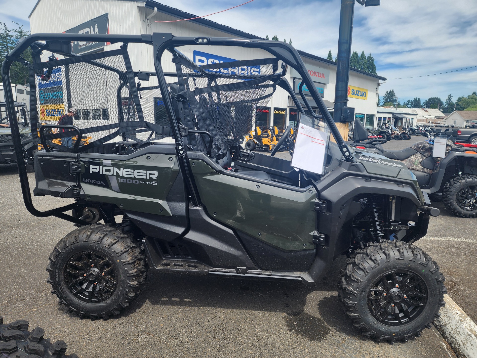 2024 Honda Pioneer 1000-5 Deluxe in Saint Helens, Oregon - Photo 4