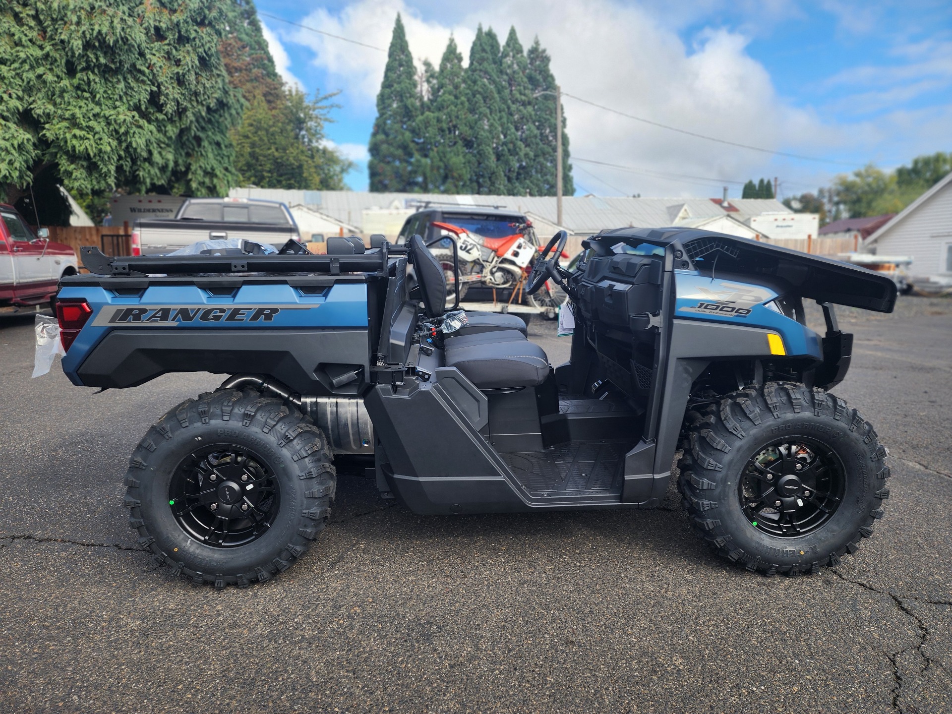 2025 Polaris Ranger XP 1000 Premium in Saint Helens, Oregon - Photo 2