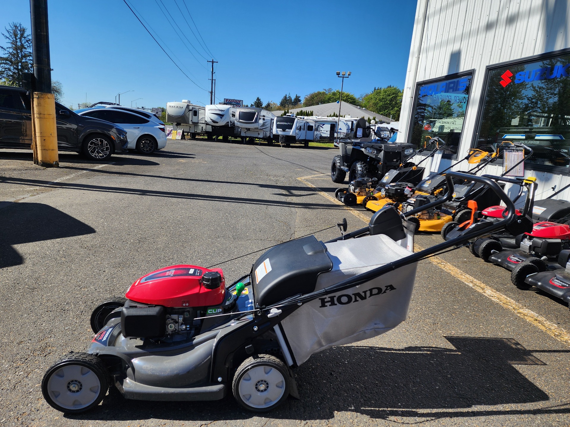 Honda Power Equipment HRX217HZA GCV200 Self Propelled in Saint Helens, Oregon - Photo 5