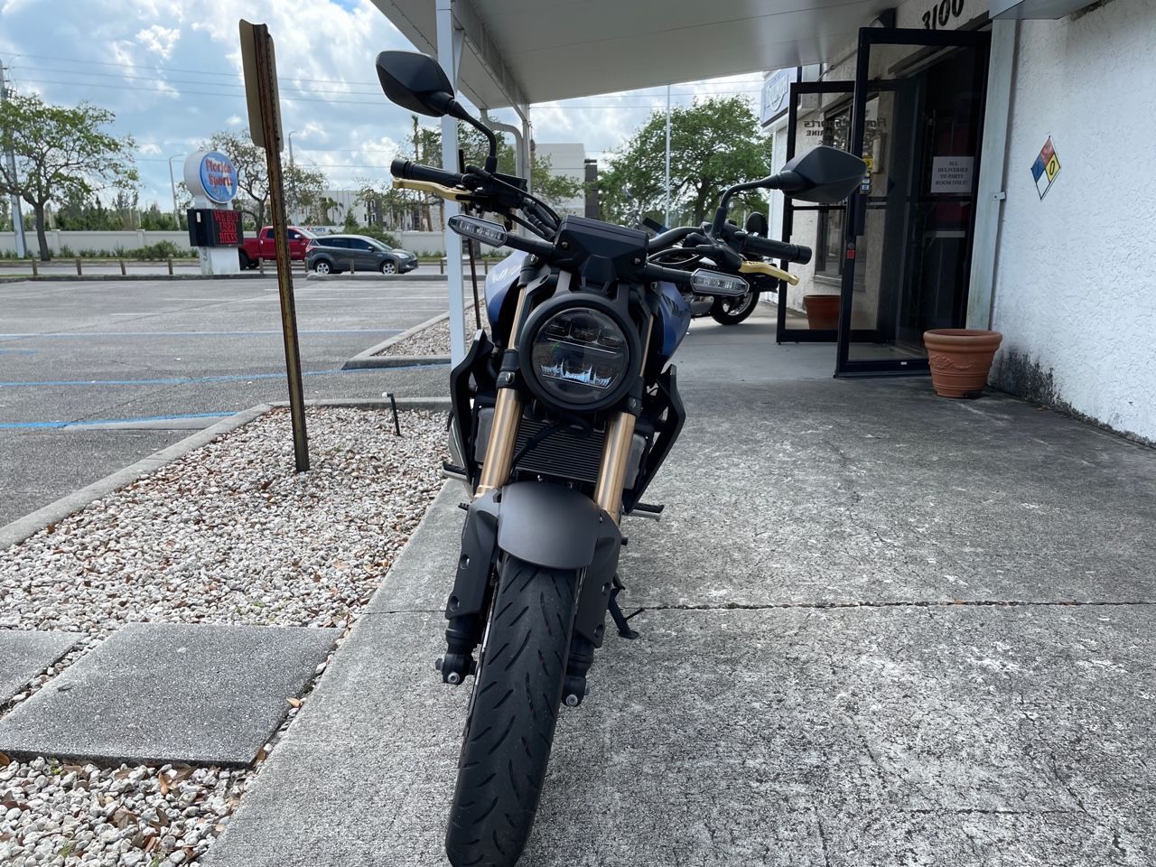 2021 Honda CB300R ABS in Stuart, Florida - Photo 3