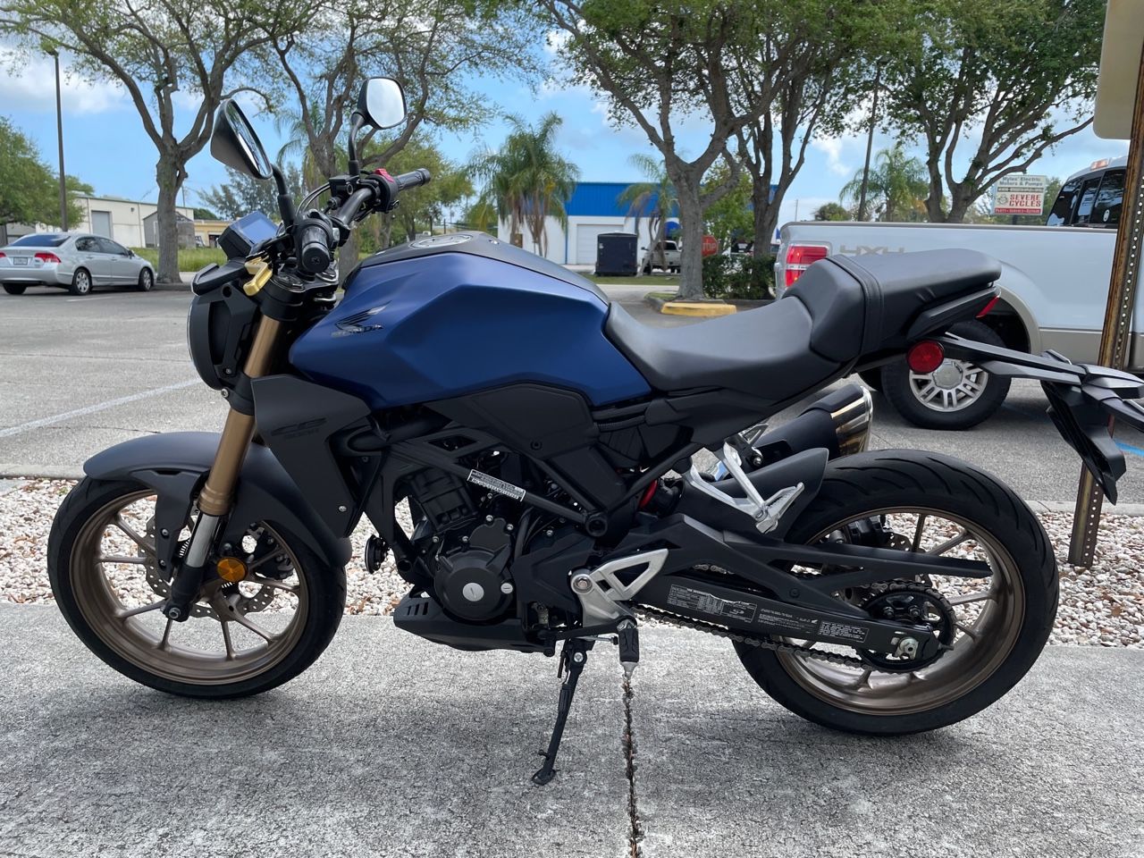 2021 Honda CB300R ABS in Stuart, Florida - Photo 5