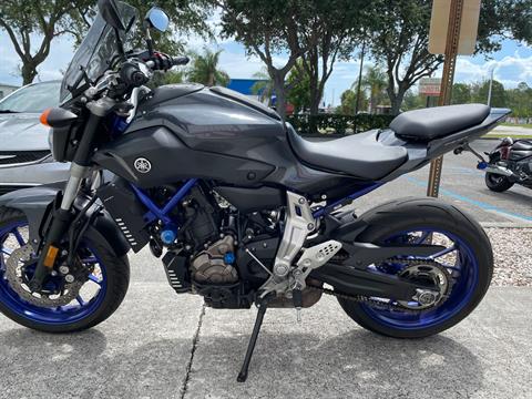 2015 Yamaha FZ-07 in Stuart, Florida - Photo 5