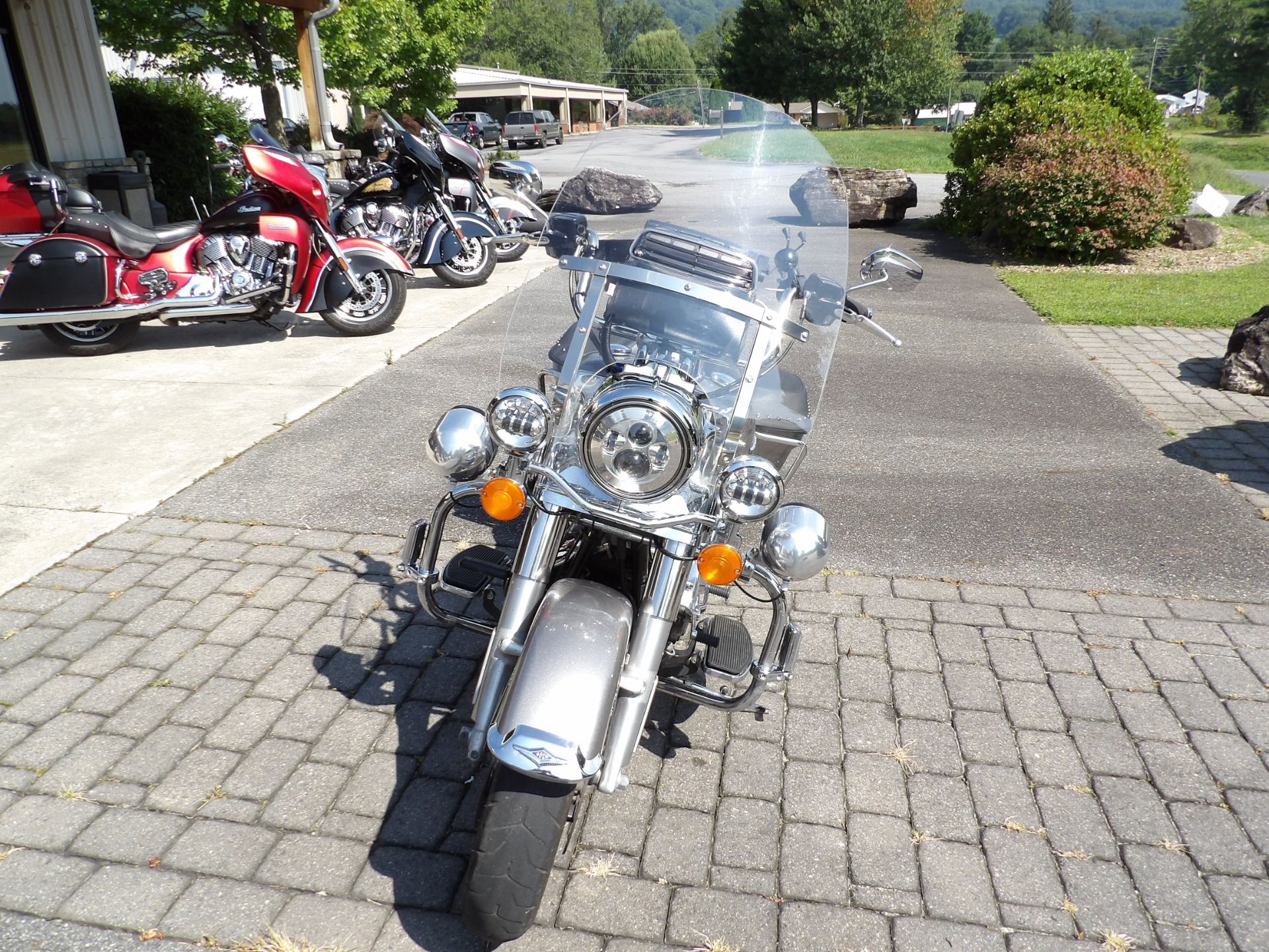 2017 Harley-Davidson Road King® in Waynesville, North Carolina - Photo 5