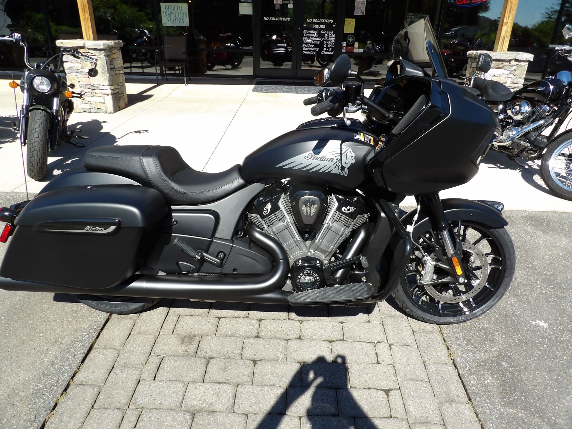2024 Indian Motorcycle Challenger® Dark Horse® in Waynesville, North Carolina - Photo 3