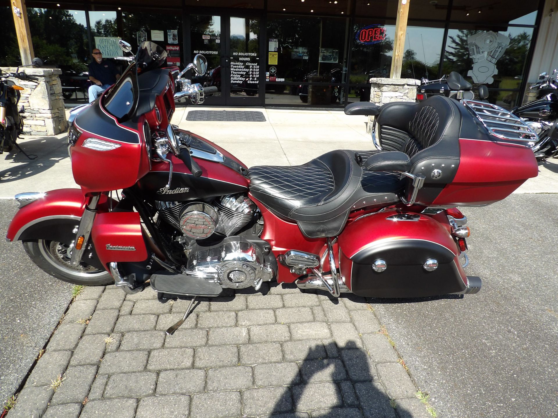 2019 Indian Motorcycle Roadmaster® Icon Series in Waynesville, North Carolina - Photo 3