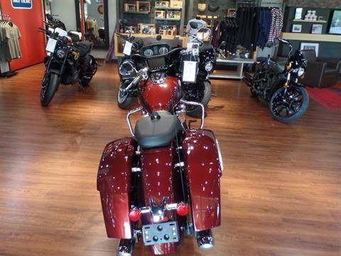 2023 Indian Motorcycle Challenger® Limited in Waynesville, North Carolina - Photo 4