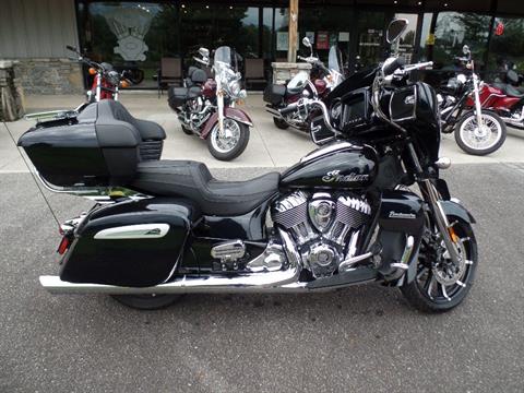 2021 Indian Motorcycle Roadmaster® Limited in Waynesville, North Carolina - Photo 2