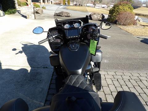 2024 Indian Motorcycle Pursuit® Dark Horse® in Waynesville, North Carolina - Photo 5