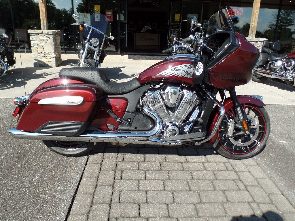 2022 Indian Motorcycle Challenger® Limited in Waynesville, North Carolina - Photo 1