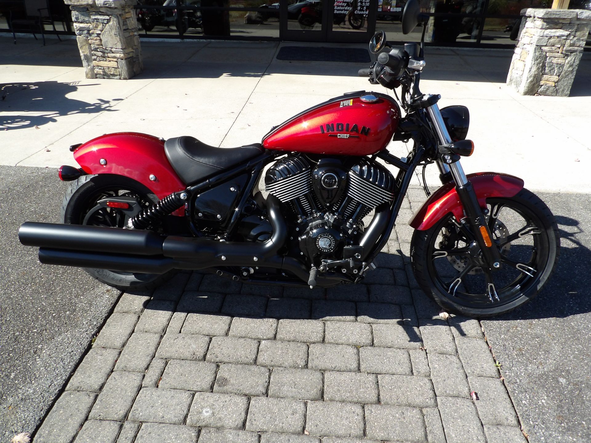 2024 Indian Motorcycle Chief Dark Horse® in Waynesville, North Carolina - Photo 3